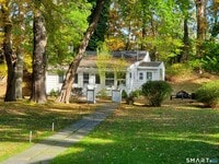 Building Photo - 44 Roseville Rd