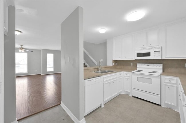 Building Photo - 167 Binnacle Ct