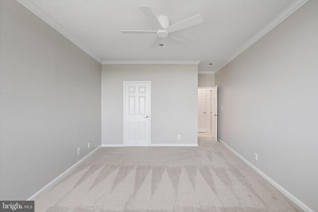 Building Photo - 1805 Crystal Dr
