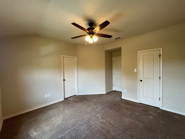 Building Photo - 13907 Annas Way #102, San Antonio, TX. 78233