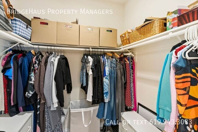 Building Photo - 12122 Royal Birkdale Row