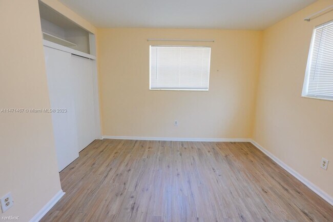 Building Photo - 3 br, 2 bath House - 135 NW 208th Street 135