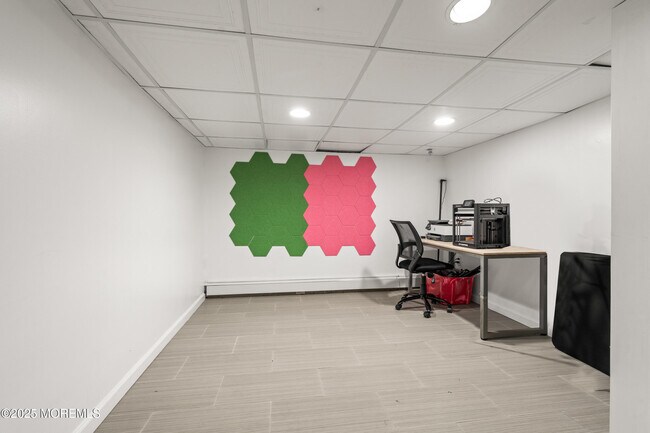 Building Photo - 523 Westwood Ave