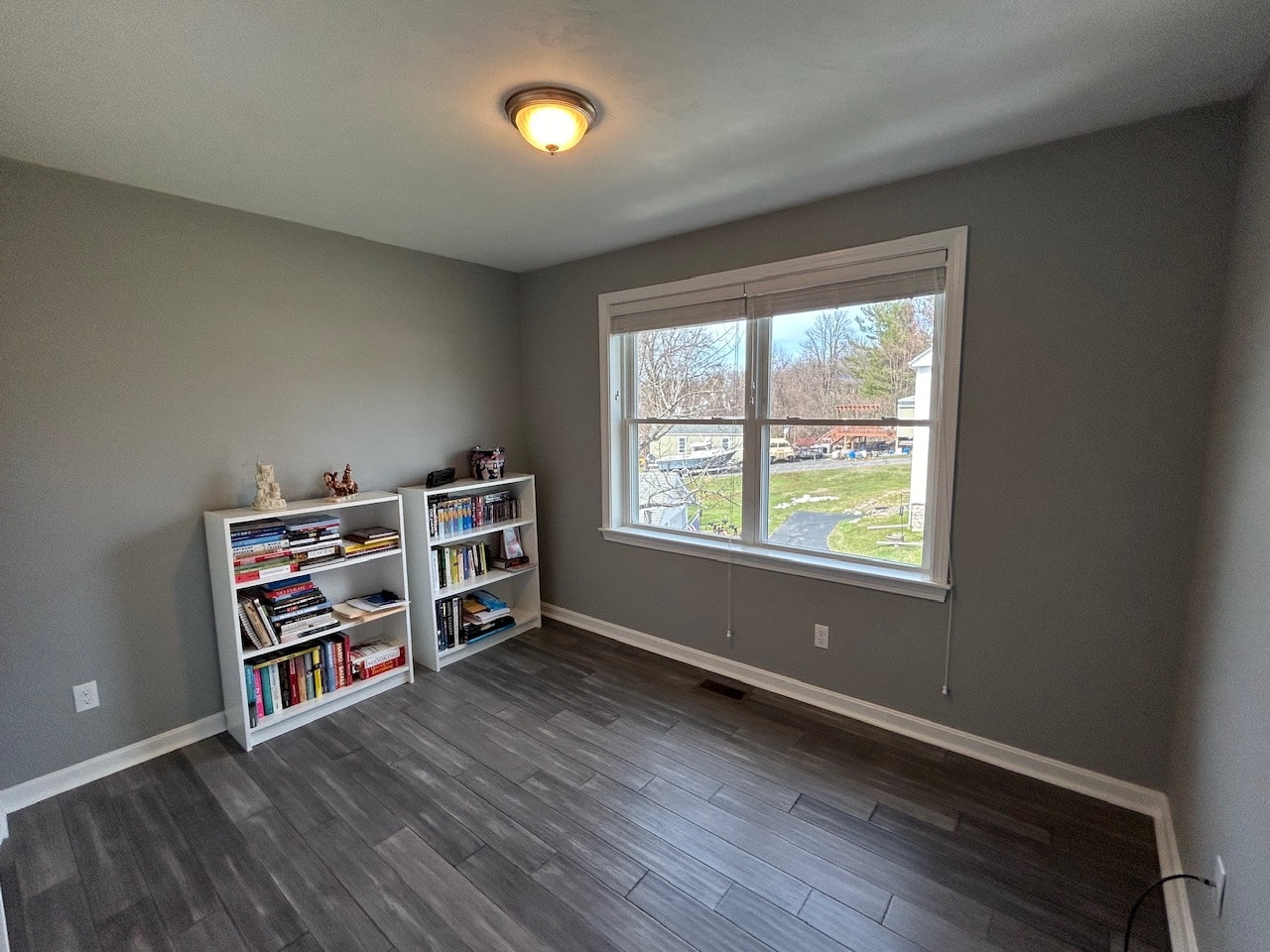 Building Photo - 676 Burncoat St