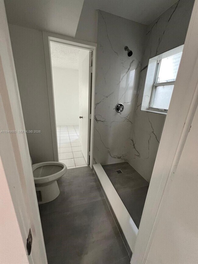 Building Photo - 1948 Fillmore St