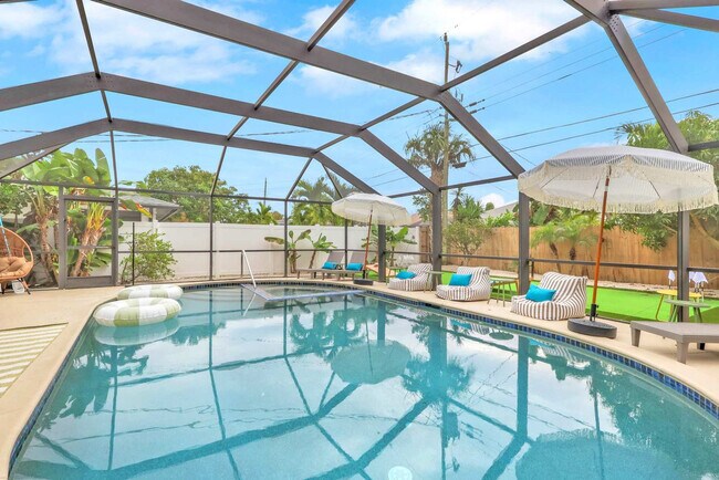 Building Photo - 758 103rd Ave N