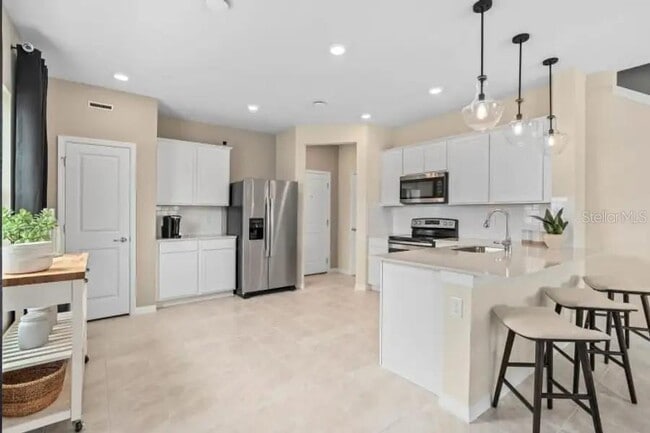 Building Photo - 2592 Bright Jewel St