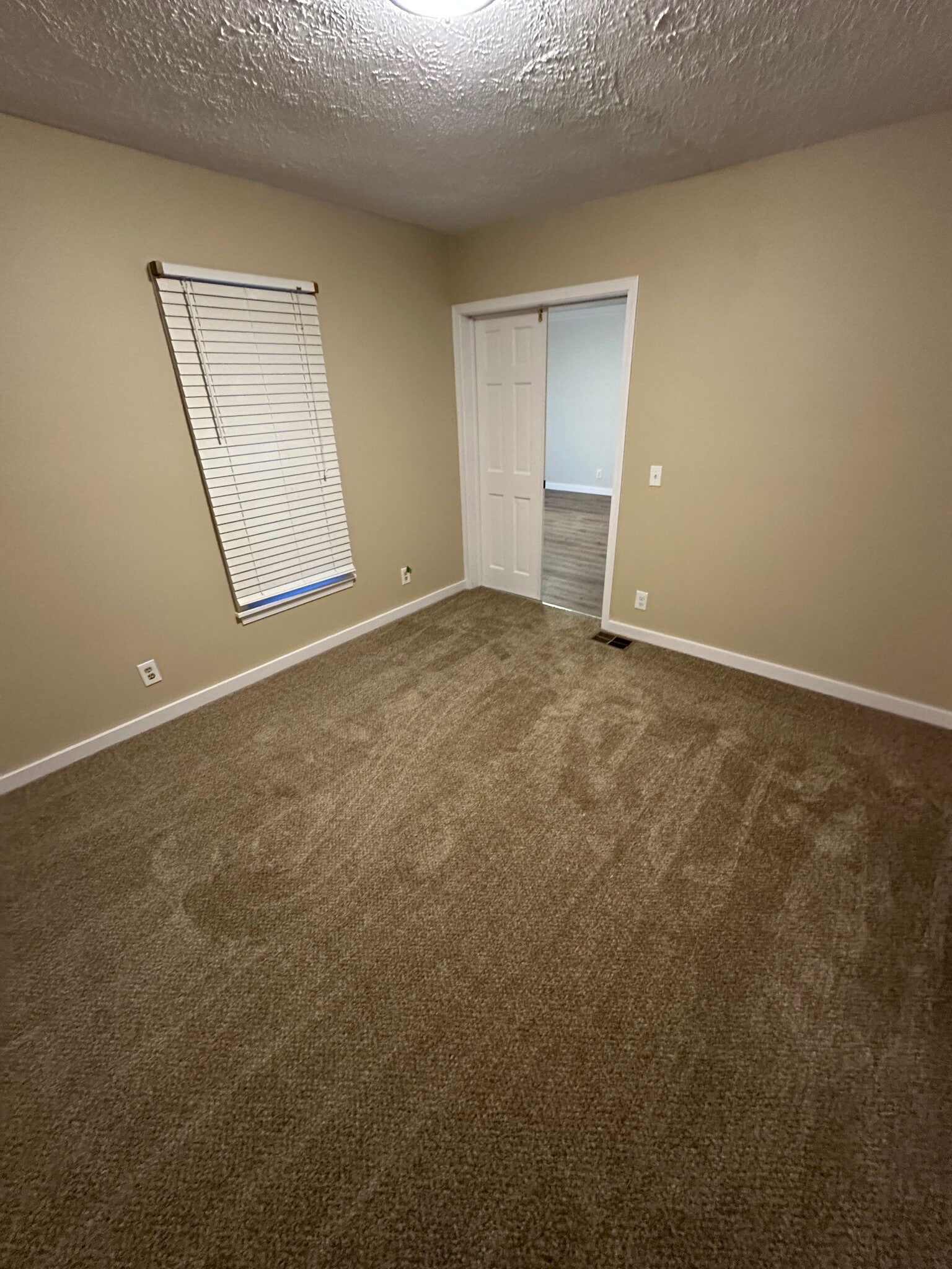 First bedroom - 260 Jefferson Ave