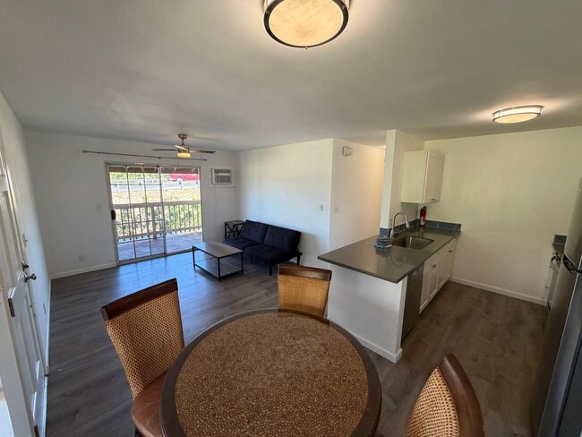 Building Photo - 2 Bedroom Kihei Condo