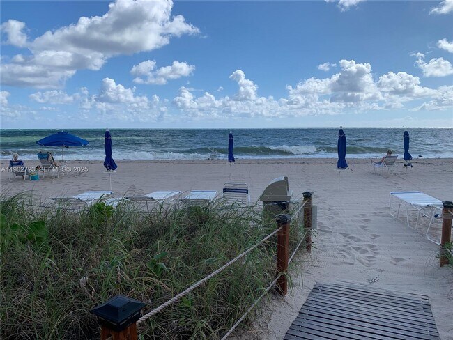 Building Photo - 3600 Galt Ocean Dr