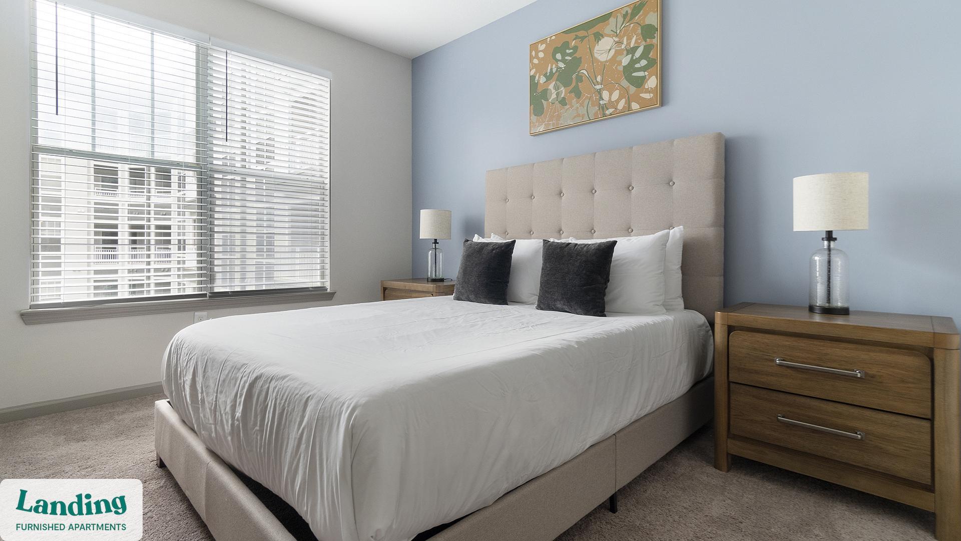 Building Photo - 900 E Six Forks Rd