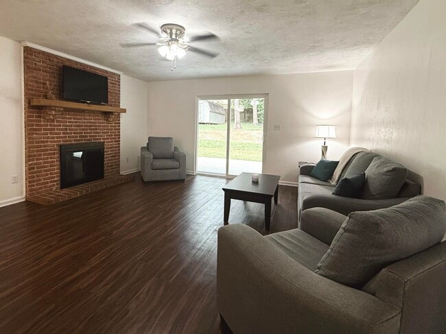 Building Photo - 4728 Pimlico Dr