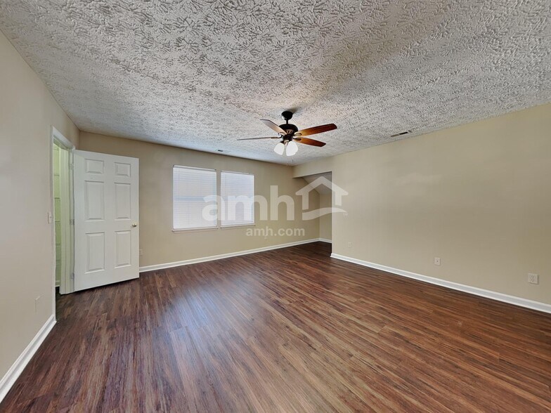 Building Photo - 6907 Havenwood Dr