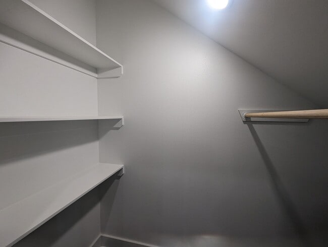 Building Photo - 3 Bedroom/2 Bathroom New Construction Townhouse in Southside