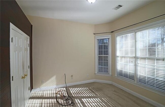 Building Photo - 1183 Dunwoody Village Dr