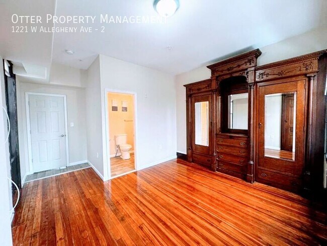 Building Photo - 1221 W Allegheny Ave