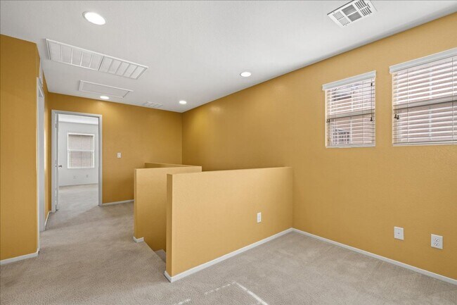 Building Photo - Open-Concept 3-Bedroom Home with Loft & Spacious Living Space