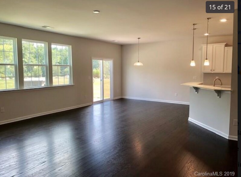 Building Photo - 2230 Killian Creek Dr