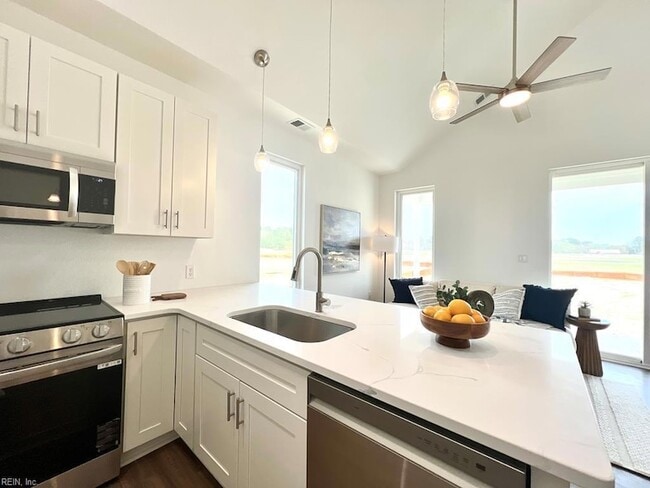 Building Photo - 3410 Tower Hill Cir