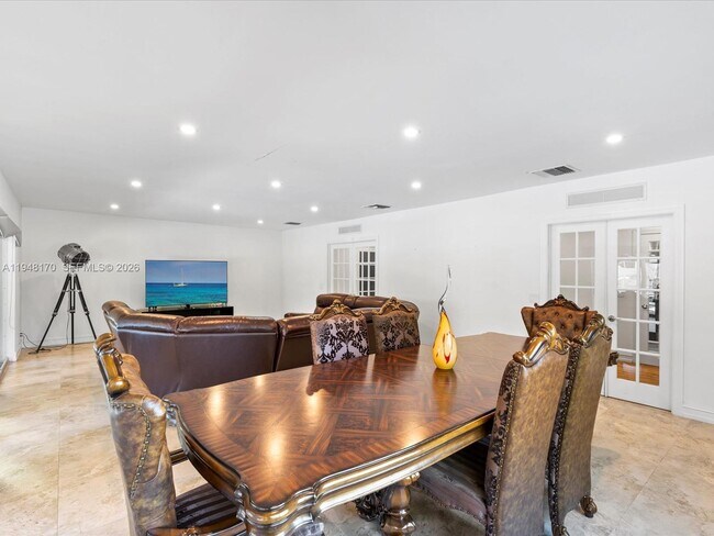 Building Photo - 201 Golden Beach Dr