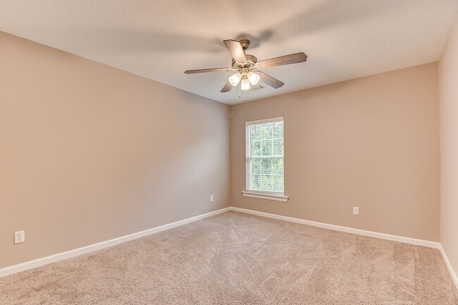 Building Photo - 171 Caroleton Dr