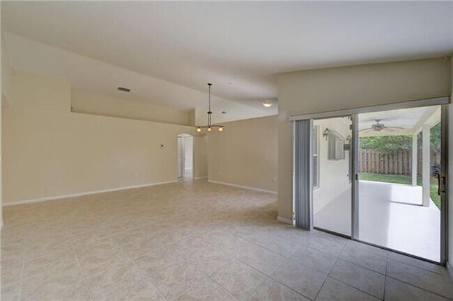 Building Photo - 13348 NW 13th St