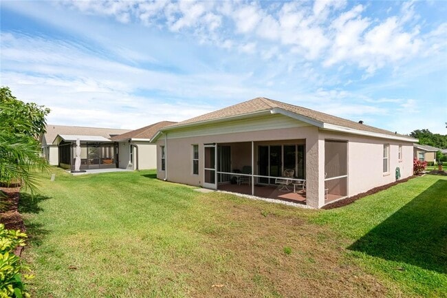 Building Photo - 408 Lake Suzanne Dr