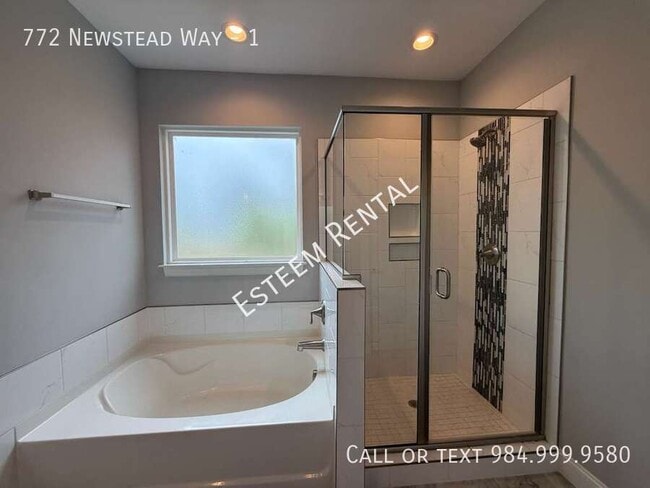 Building Photo - 772 Newstead Way