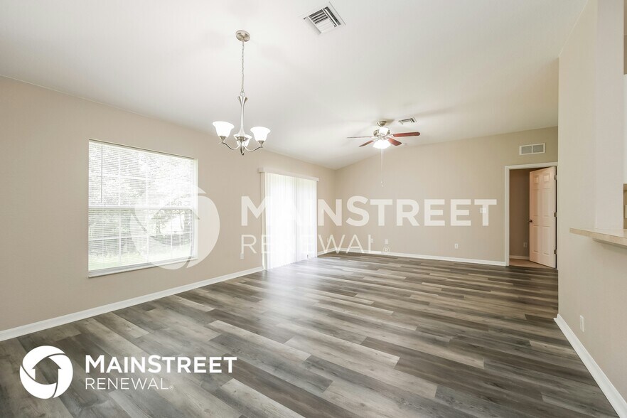 Building Photo - 458 Westdale Ave
