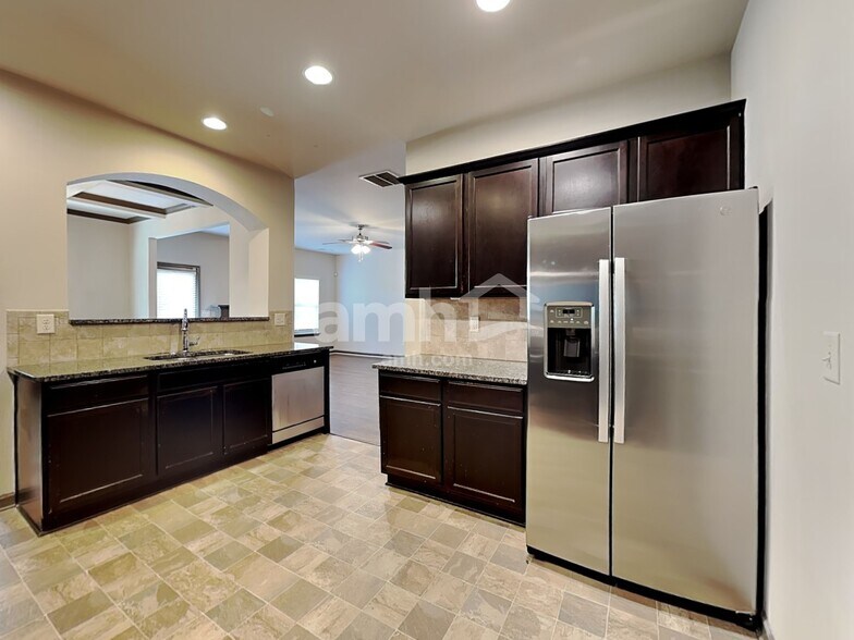 Building Photo - 658 Sweet Ashley Way