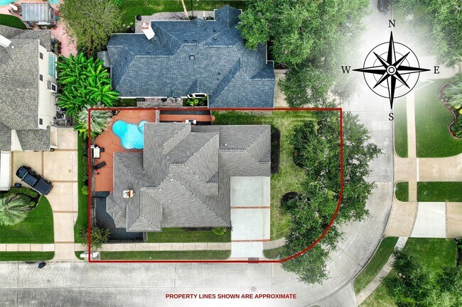 Building Photo - 201 Las Brisas St