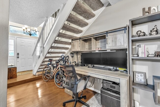 Building Photo - 7731 Falcon Rest Cir