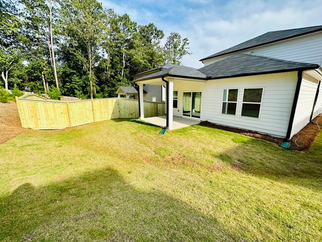 Building Photo - 205 Wells Cir