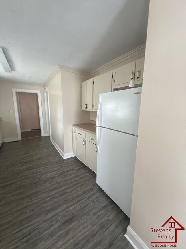 Building Photo - 3236 Hwy 70 E