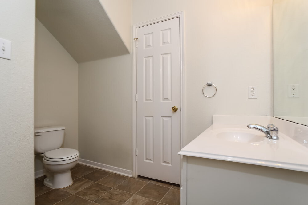 Building Photo - 12146 Landsdown Ridge Way