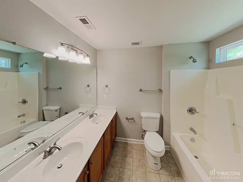Building Photo - 5205 Winterale Ct