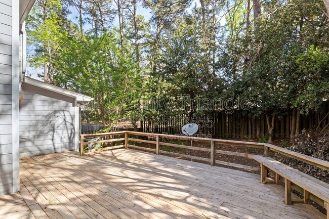Building Photo - 1619 Budwood Dr