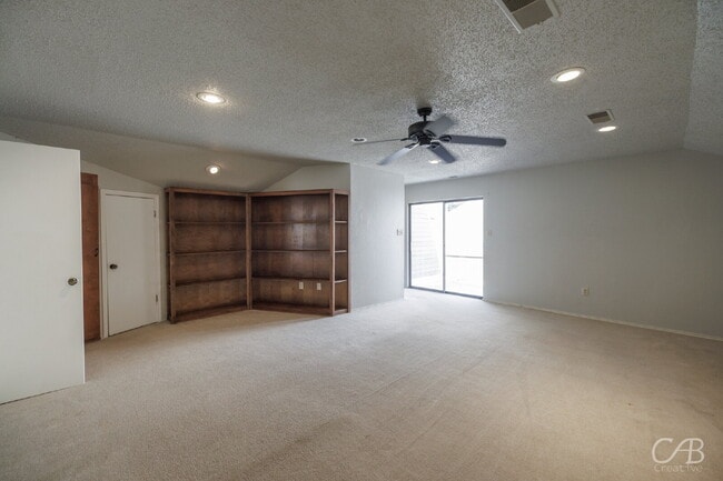 Building Photo - For Lease