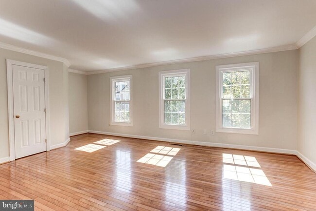 Building Photo - 7441 Heatherfield Ln
