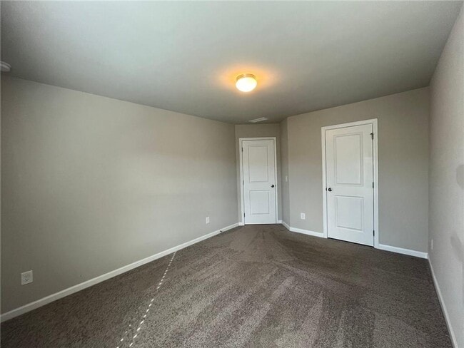 Building Photo - 85 Pointe Pl