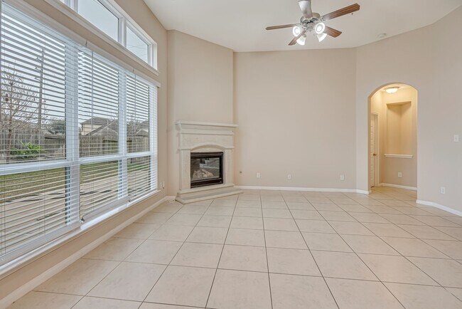 Building Photo - 17602 Stamford Oaks Dr