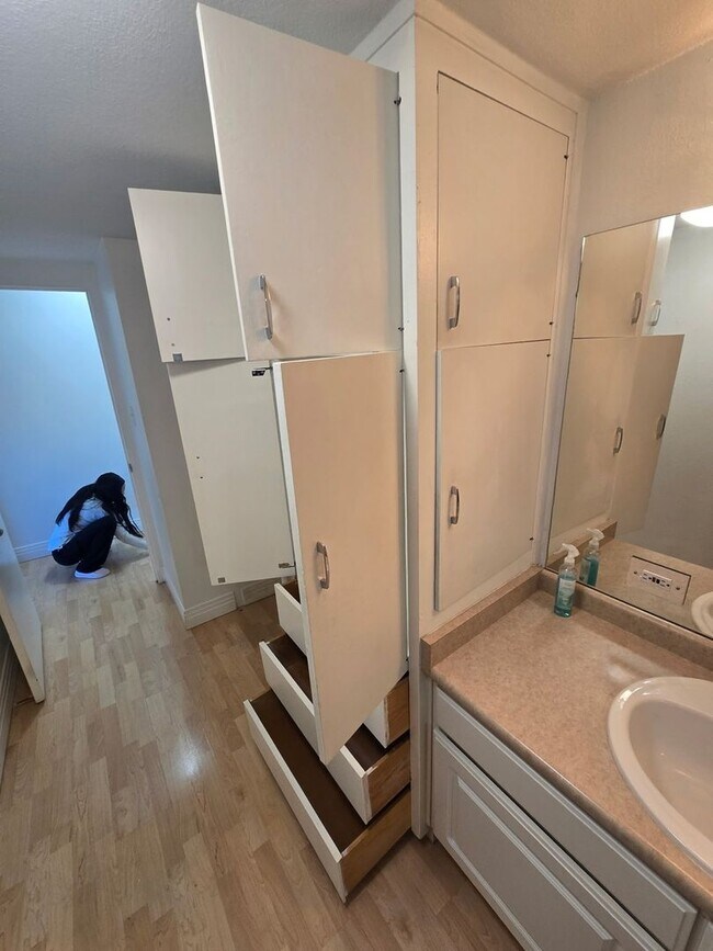 Building Photo - 1196 N Grant St