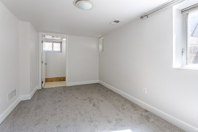 Building Photo - Updated Lower-Level Apartment Steps From Downtown Littleton!