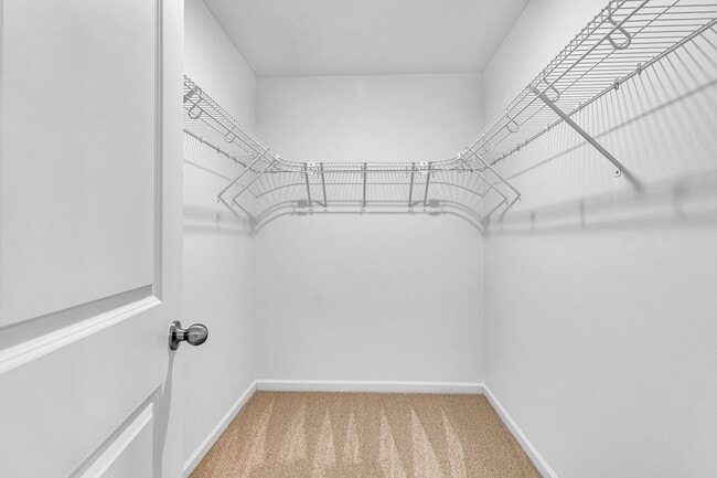 Building Photo - 3 bedroom 2 bath 2 Car Garage with fenced yard  for rent, Hollister, MO