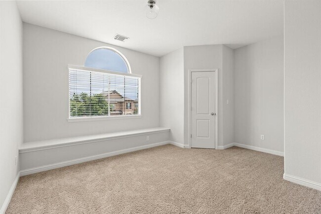 Building Photo - 2430 Santa Barbara Loop
