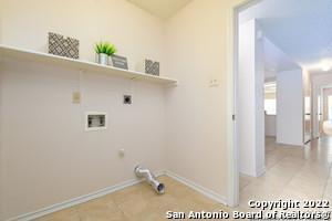 Building Photo - 8818 Roquefort