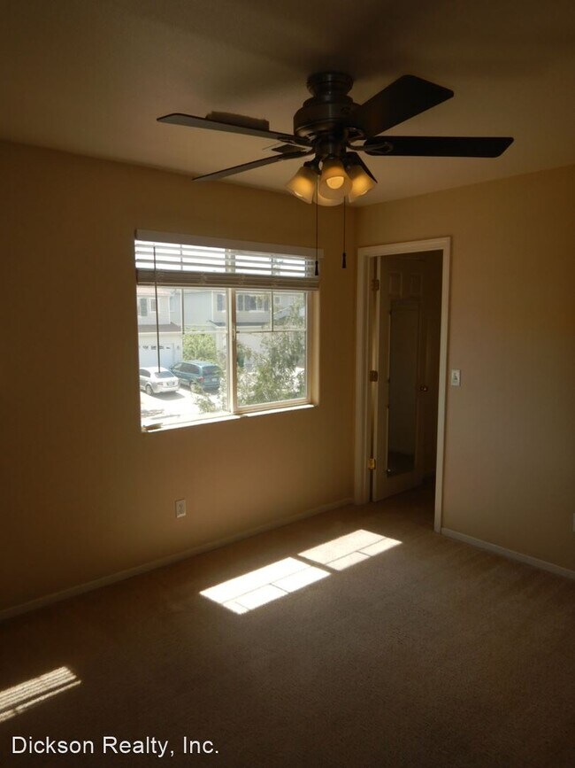 Building Photo - 3 br, 2.5 bath House - 5885 Blue Canyon