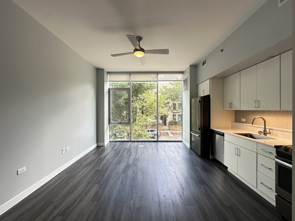 Building Photo - 4334 N Hazel St