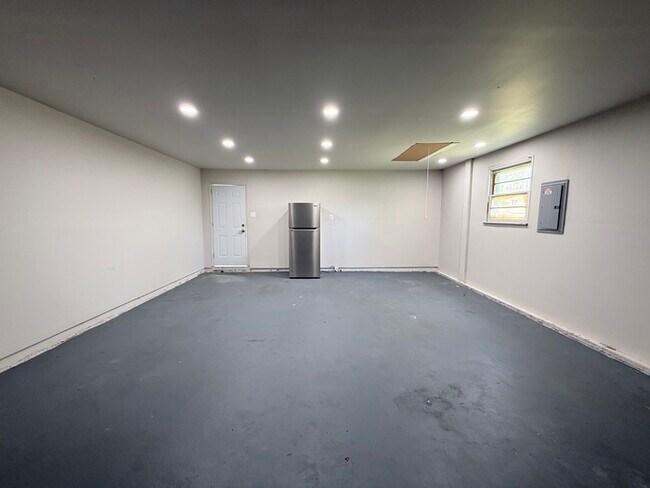 Building Photo - 139 Juliustown Rd