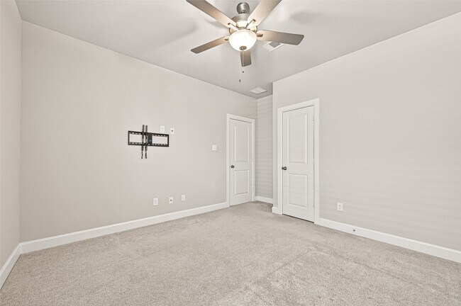 Building Photo - 23754 Pullin Market Dr